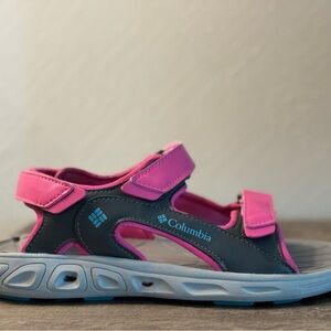 Columbia Kids' Sandals in Pink and Gray size 5z Women’s size 7.
